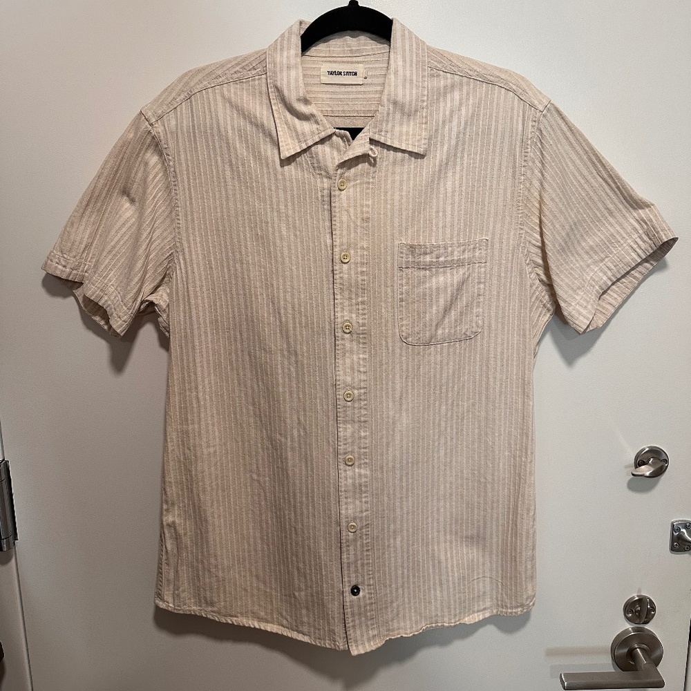 Taylor Stitch: The Short Sleeve Hawthorne in Natural Stripe (M, size 40),